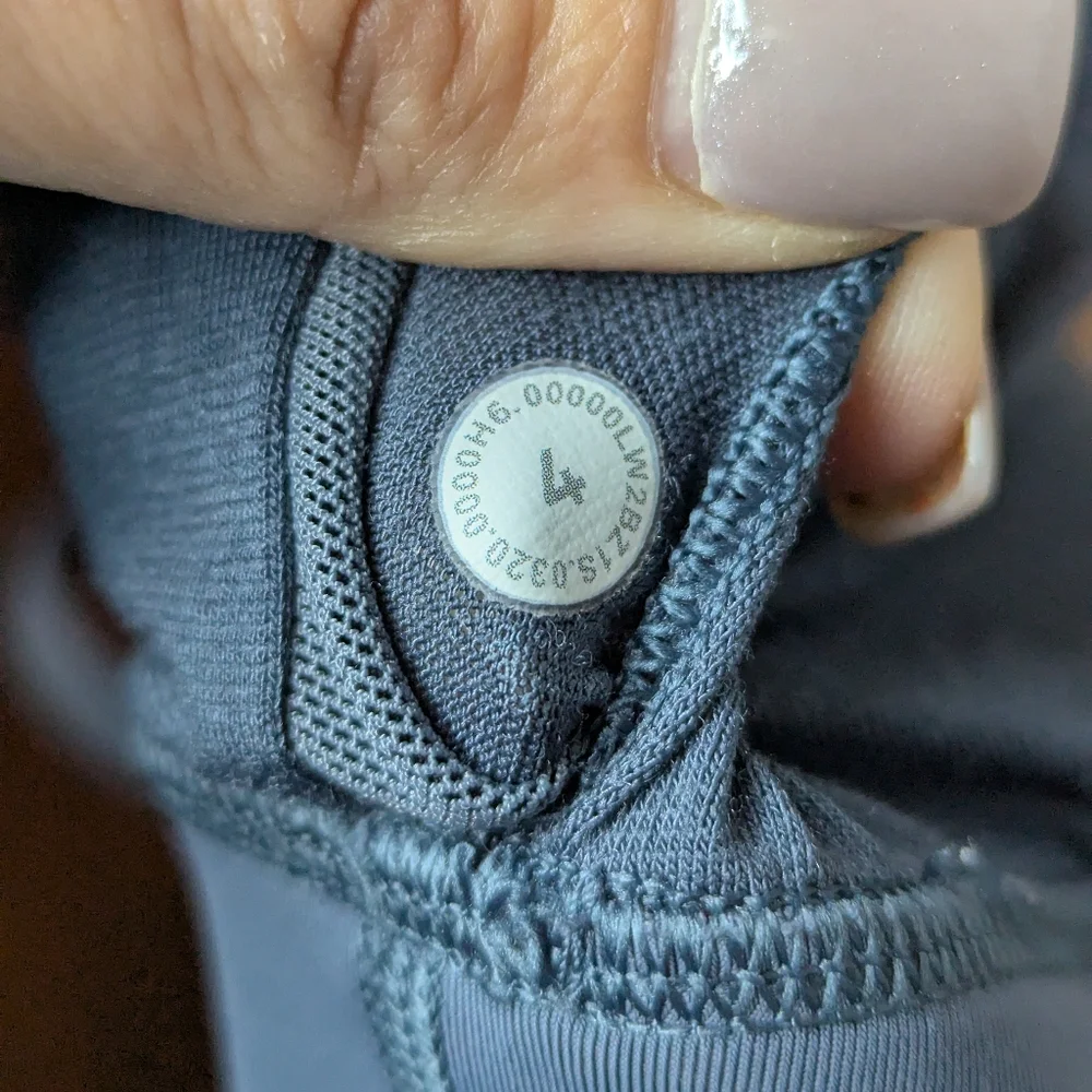 Lululemon Energy Bra High Neck Long Line Iron Blue Size 4 Medium Support - Picture 6 of 12